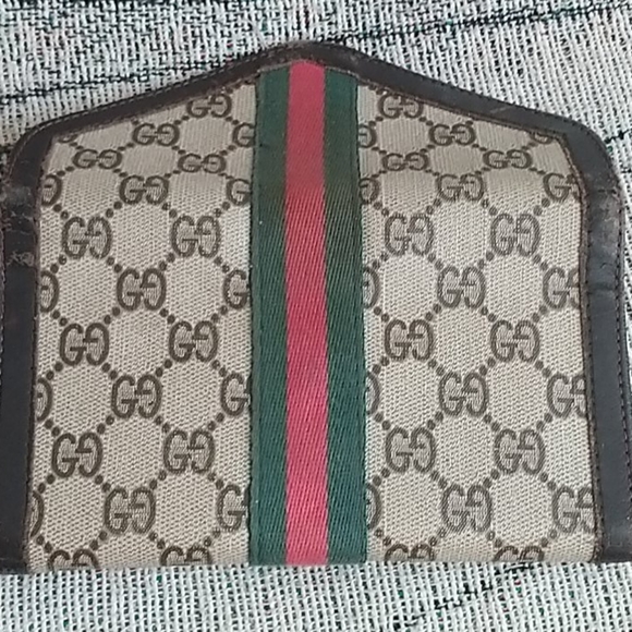 Vintage Gucci women's wallet - Picture 6 of 10